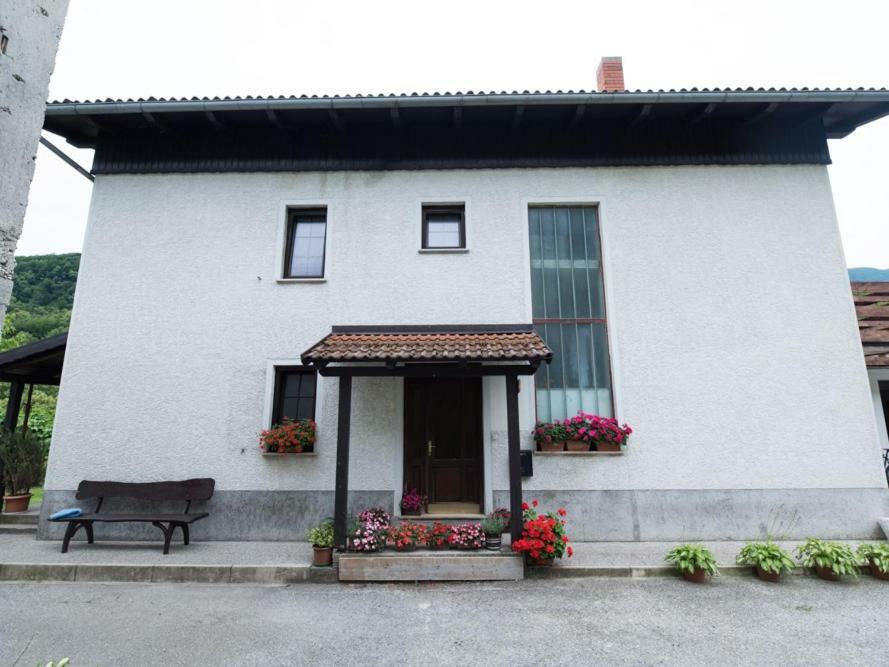 Apartma Matajurc Trnovo ob Soci Exterior foto